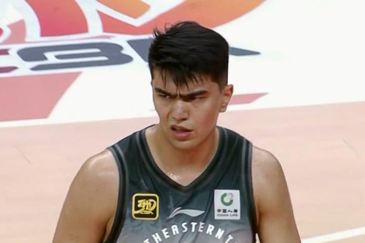 相當(dāng)高效！魯吐布拉出戰(zhàn)19分鐘 7中5貢獻(xiàn)14分10籃板