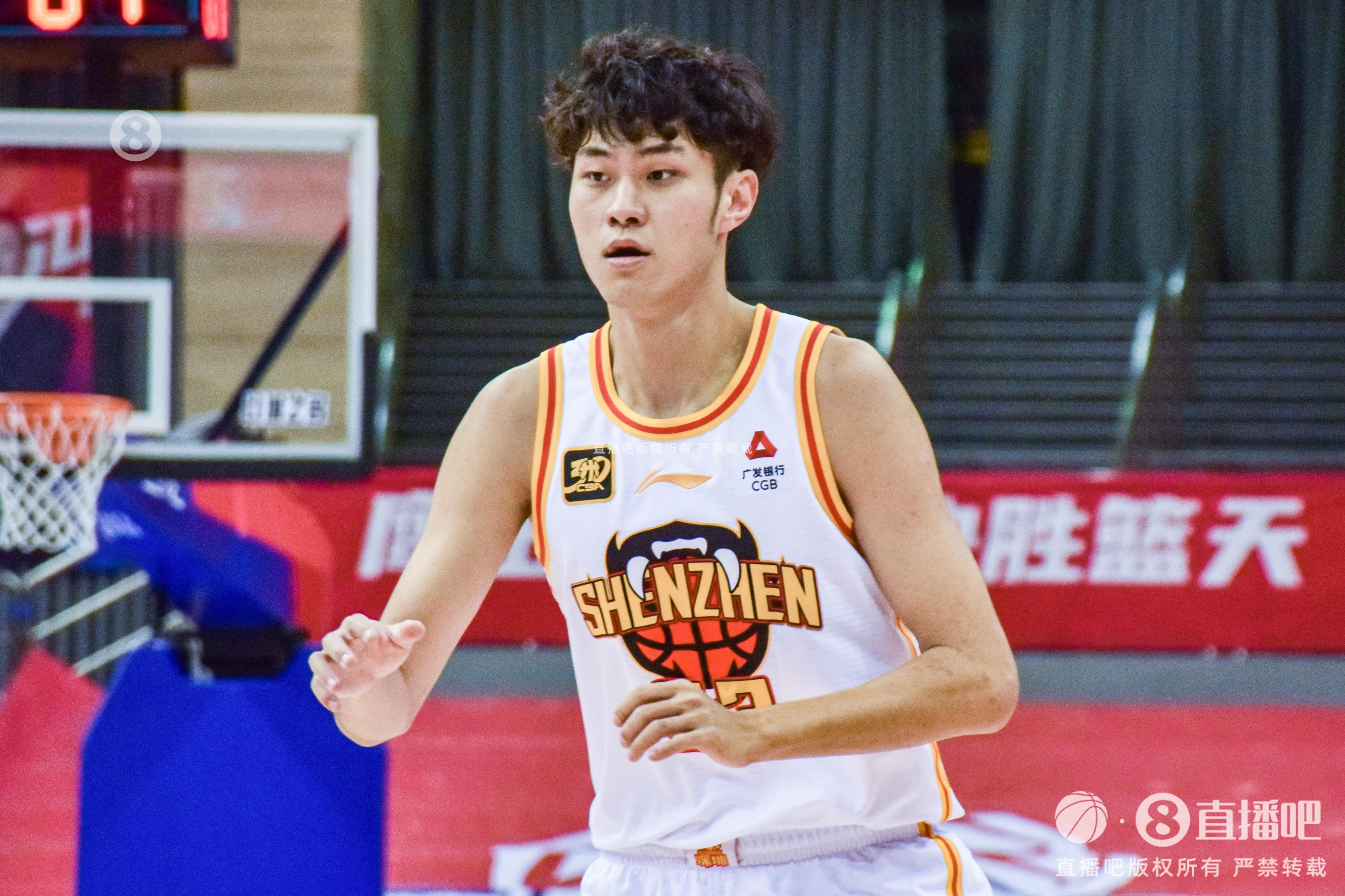 表現(xiàn)出色！王浩然14中7拿到20分3板6助2斷 正負(fù)值+30